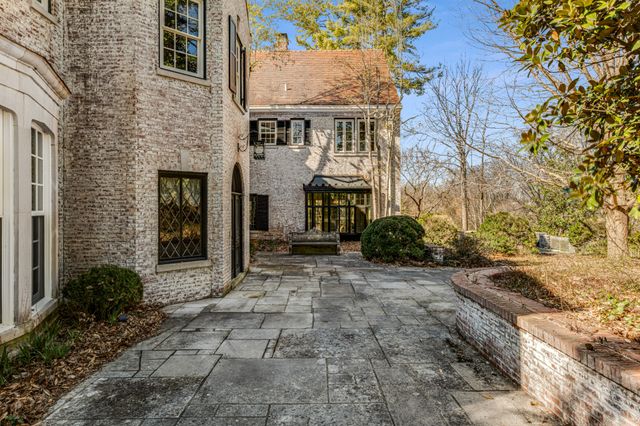 104 Lynnwood Blvd, Nashville, TN 37205