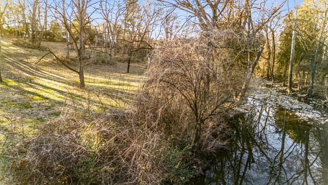 104 Lynnwood Blvd, Nashville, TN 37205