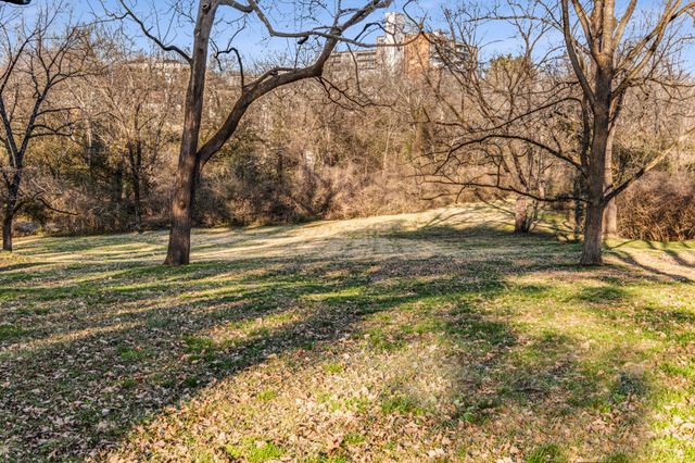 104 Lynnwood Blvd, Nashville, TN 37205
