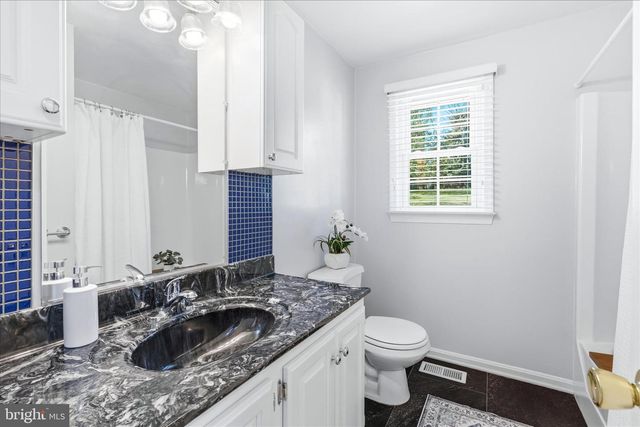 9509 FAITH LN, Damascus, MD 20872