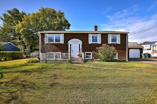 24 Collingsdale Drive, Milford, CT 06461