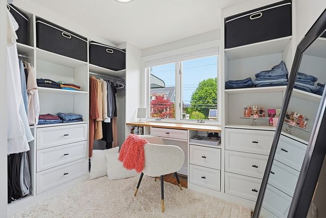 46 Robinson Rd, Woburn, MA 01801