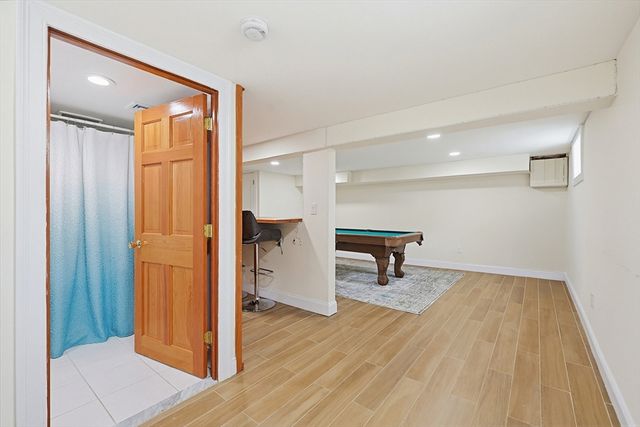46 Robinson Rd, Woburn, MA 01801
