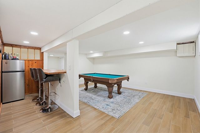 46 Robinson Rd, Woburn, MA 01801