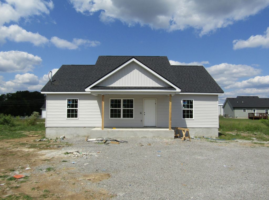 1600 Alan Perryman Ave, Lewisburg, TN 37091