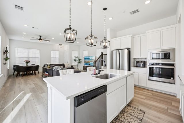 6201 Queens Path, North Richland Hills, TX 76180