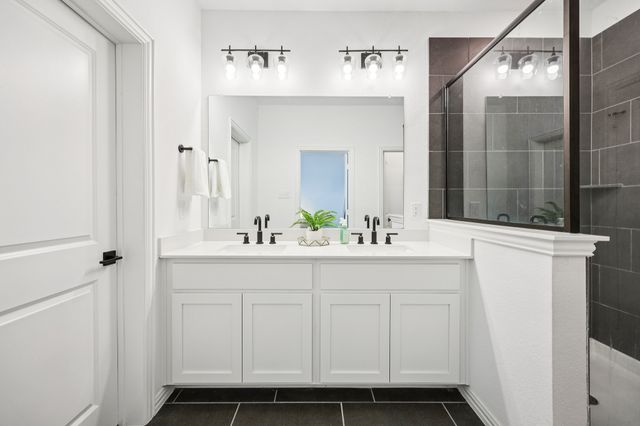 6201 Queens Path, North Richland Hills, TX 76180