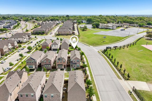 6201 Queens Path, North Richland Hills, TX 76180