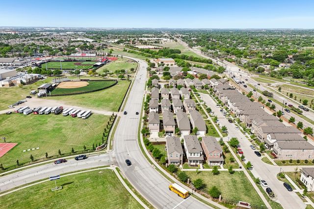 6201 Queens Path, North Richland Hills, TX 76180