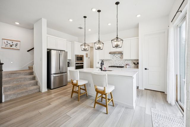 6201 Queens Path, North Richland Hills, TX 76180