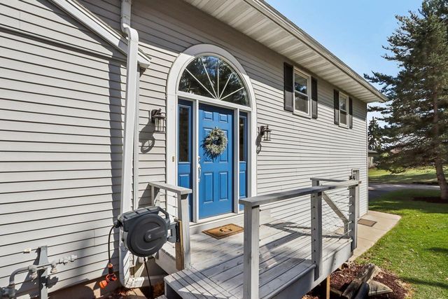 W10126 Schiefelbein Road, Poynette, WI 53955