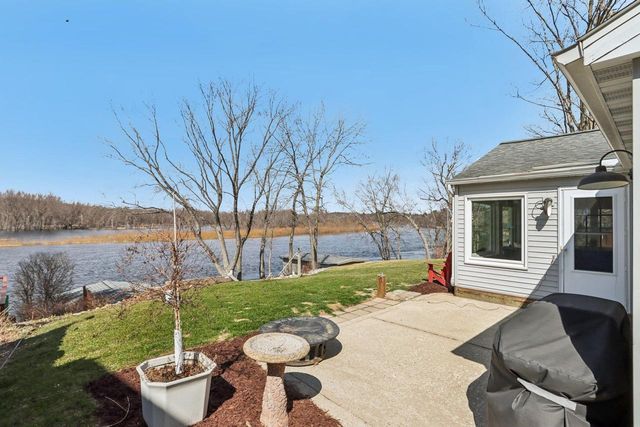 W10126 Schiefelbein Road, Poynette, WI 53955
