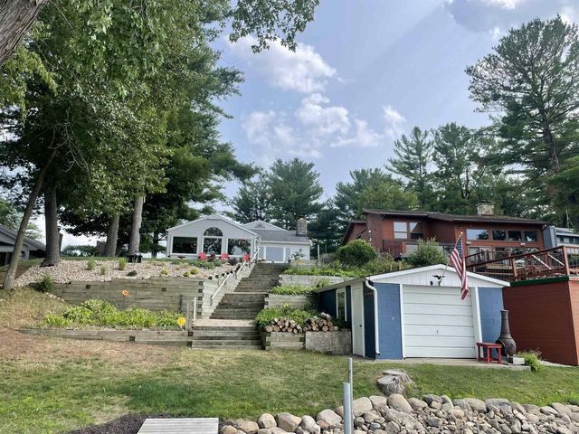 W10126 Schiefelbein Road, Poynette, WI 53955