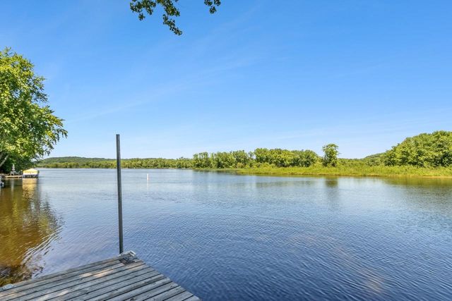 W10126 Schiefelbein Road, Poynette, WI 53955