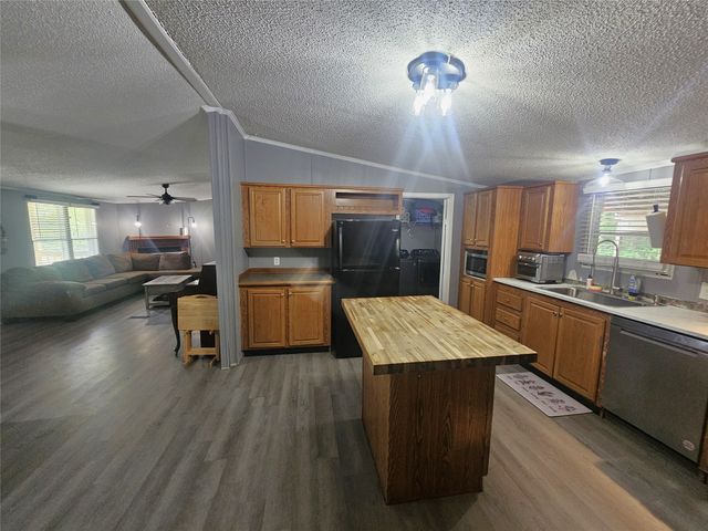 12910 Springhaven Drive, Keithville, LA 71047