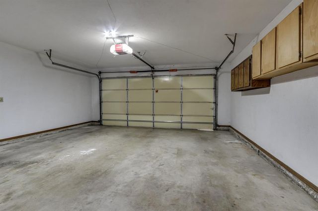 10541 Ricky Lane, Midwest City, OK 73130