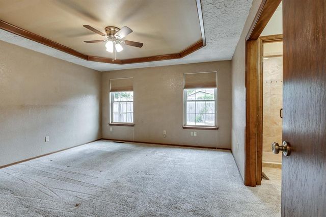 10541 Ricky Lane, Midwest City, OK 73130