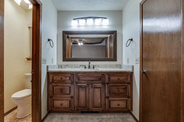 10541 Ricky Lane, Midwest City, OK 73130