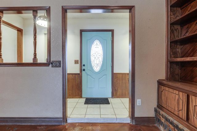 10541 Ricky Lane, Midwest City, OK 73130