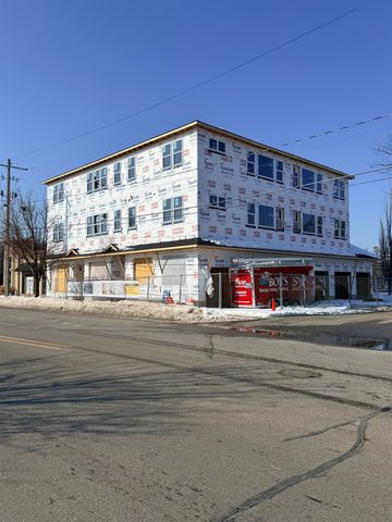 1109 S Carver Street, Traverse City, MI 49686