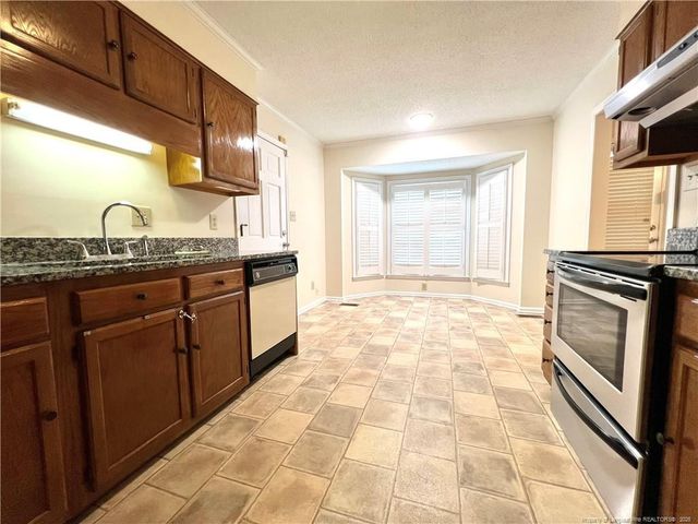 6017 Lakeway Drive, Fayetteville, NC 28306