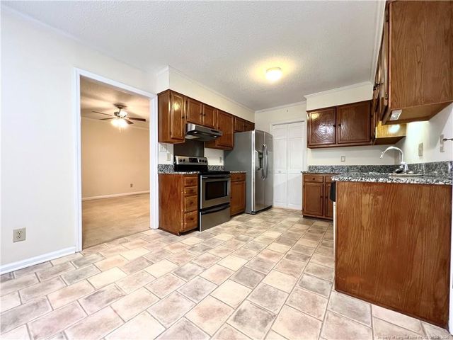 6017 Lakeway Drive, Fayetteville, NC 28306