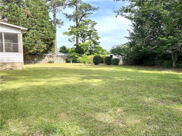 6017 Lakeway Drive, Fayetteville, NC 28306