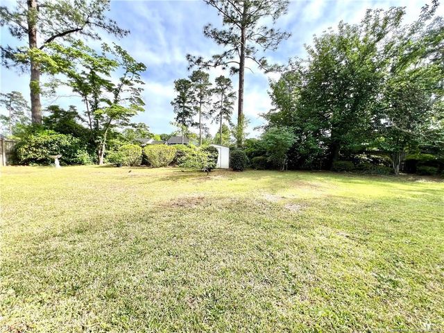 6017 Lakeway Drive, Fayetteville, NC 28306
