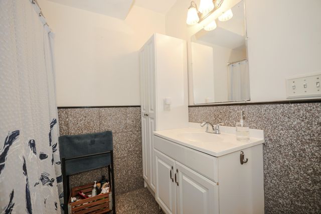 29 S Hall Street, Manchester, NH 03103