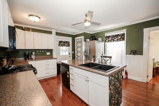 29 S Hall Street, Manchester, NH 03103