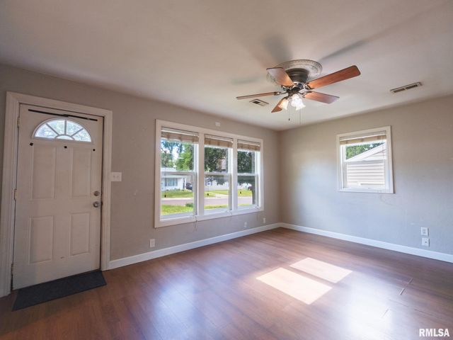 1409 BUSH Street, Pekin, IL 61554