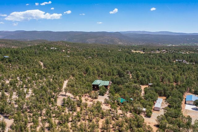 76 Los Altos De Cicuye, Pecos, NM 87552