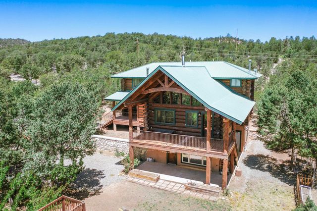 76 Los Altos De Cicuye, Pecos, NM 87552
