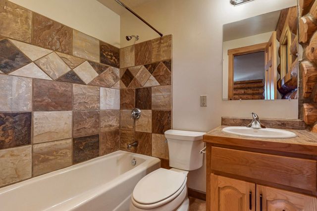 76 Los Altos De Cicuye, Pecos, NM 87552