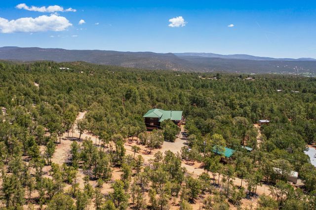 76 Los Altos De Cicuye, Pecos, NM 87552