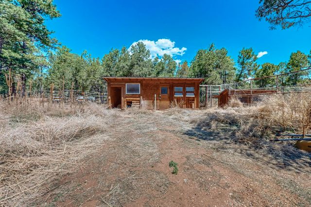 76 Los Altos De Cicuye, Pecos, NM 87552