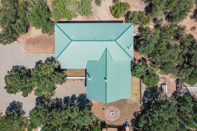 76 Los Altos De Cicuye, Pecos, NM 87552