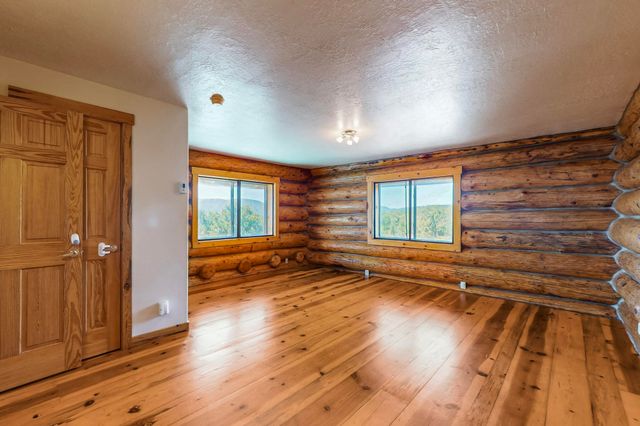 76 Los Altos De Cicuye, Pecos, NM 87552