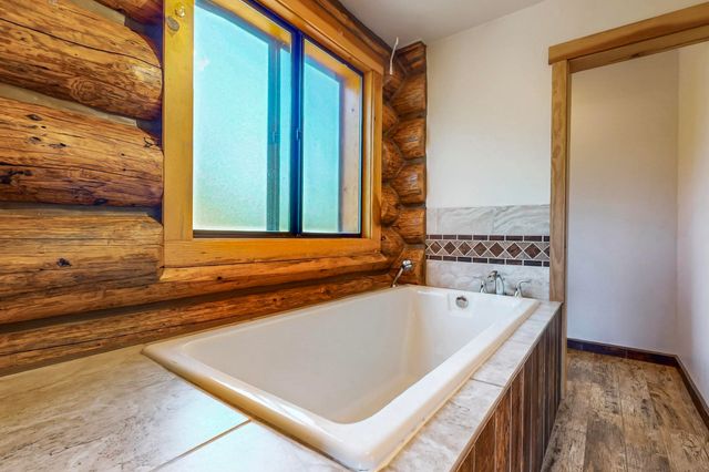 76 Los Altos De Cicuye, Pecos, NM 87552