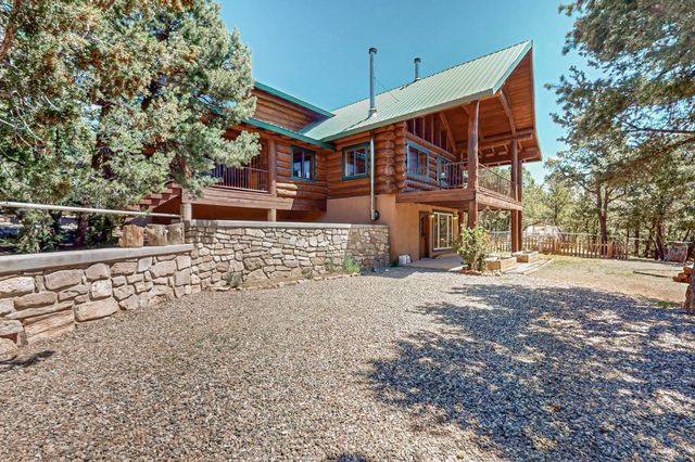 76 Los Altos De Cicuye, Pecos, NM 87552