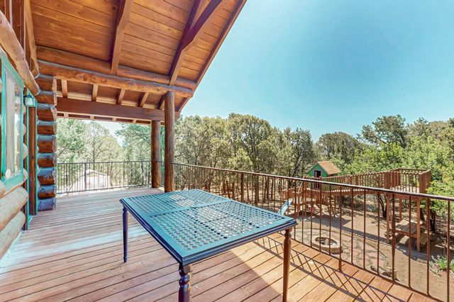 76 Los Altos De Cicuye, Pecos, NM 87552