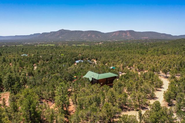 76 Los Altos De Cicuye, Pecos, NM 87552