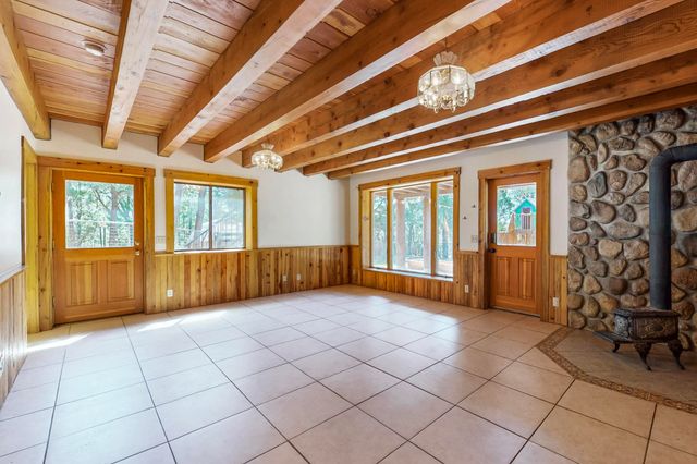 76 Los Altos De Cicuye, Pecos, NM 87552