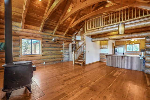 76 Los Altos De Cicuye, Pecos, NM 87552