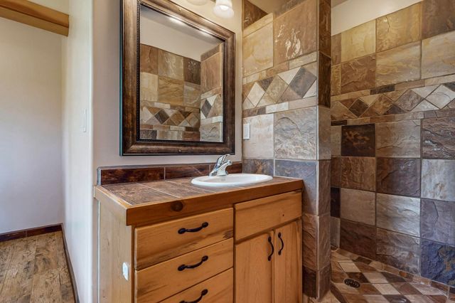 76 Los Altos De Cicuye, Pecos, NM 87552