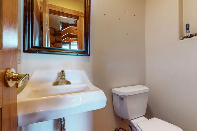 76 Los Altos De Cicuye, Pecos, NM 87552