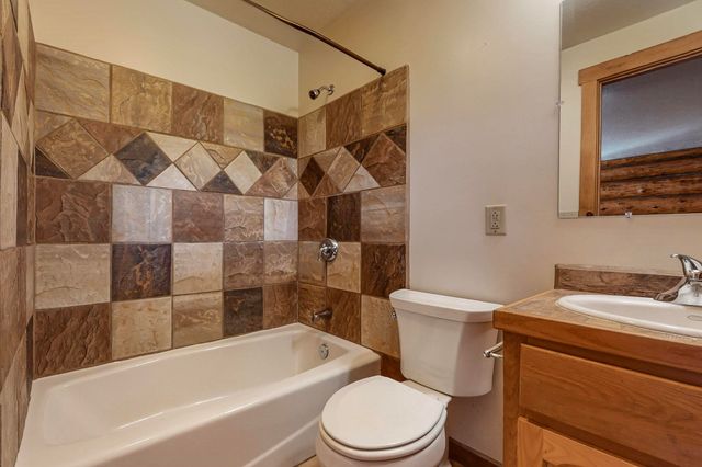 76 Los Altos De Cicuye, Pecos, NM 87552