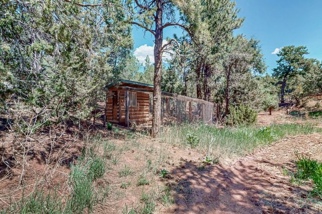 76 Los Altos De Cicuye, Pecos, NM 87552