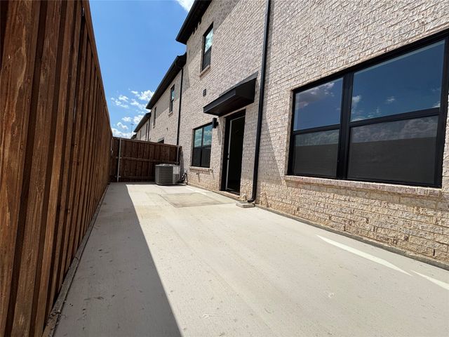 4444 Fatima Drive, Irving, TX 75062