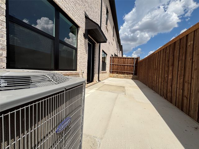 4444 Fatima Drive, Irving, TX 75062